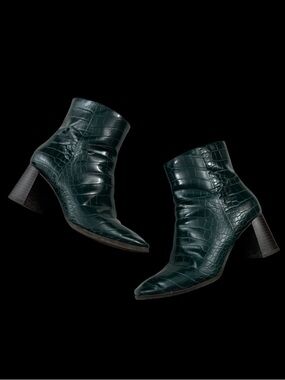 INC Green Croc Embossed Ankle Boots Block Heel Chunky Glam Side Zip Size 6
